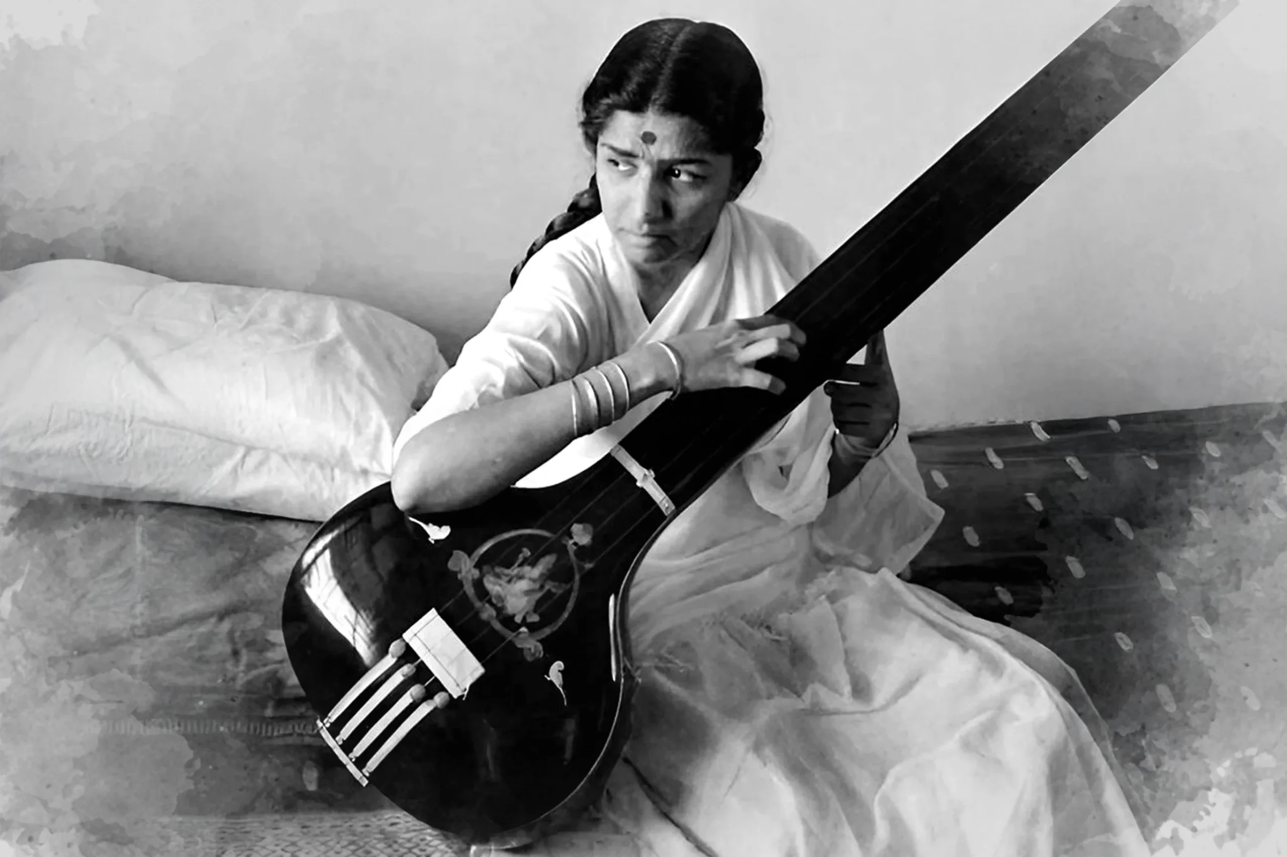 Lata Mangeshkar with Veena