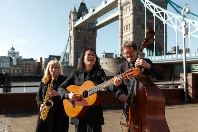 Top 10 Online Music Schools in the UK